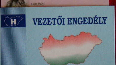 Láttad már, hogy a jogsid hátoldalán van egy szürke mező?