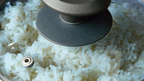 Ezzel a trükkel örökre búcsút inthetsz a ragadós, szétfőtt és kásaszerű főtt rizsnek!