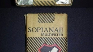 Emlékszel még, se zárjegy, se gusztustalan fotók nem voltak a cigis dobozon?