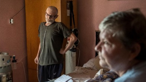 Milliomos volt, most két vaságyat kért volna...