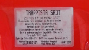 Ezt etetik meg velünk trappista sajt gyanánt!