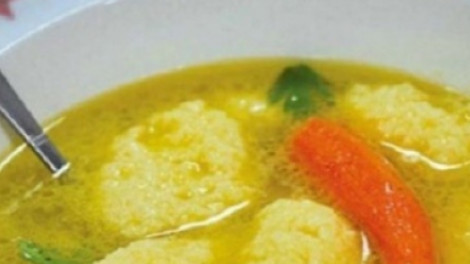 Ez a tökéletes grízgaluska leves receptje! Így lesz a legpuhább és legfinomabb! 